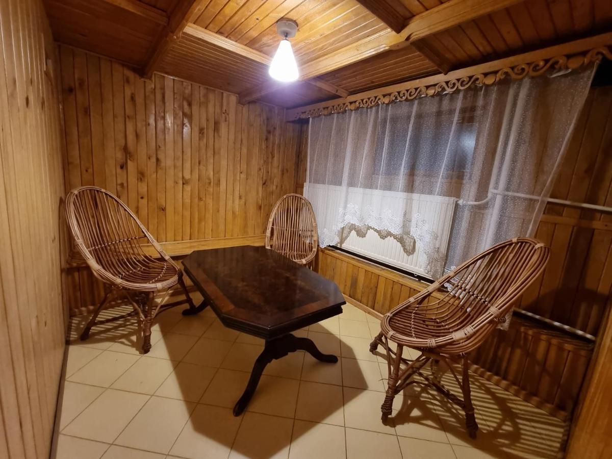 Hotel Mountain House Ustrzyki Dolne Esterno foto
