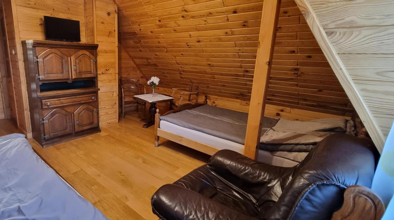 Hotel Mountain House Ustrzyki Dolne Esterno foto