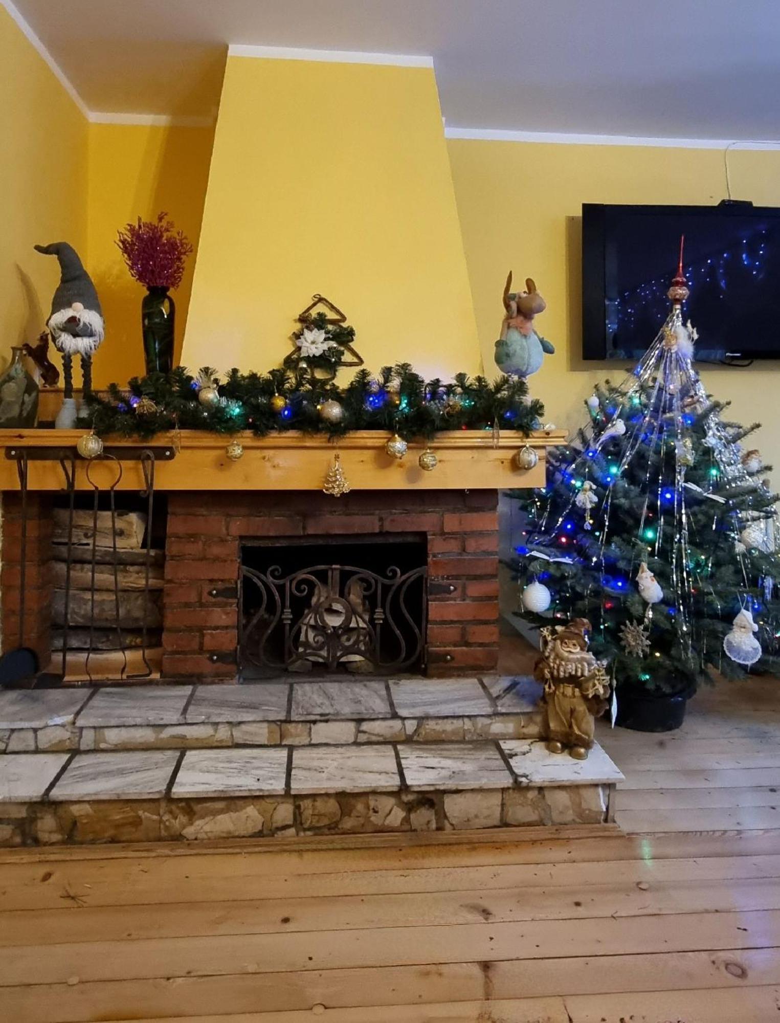 Hotel Mountain House Ustrzyki Dolne Esterno foto